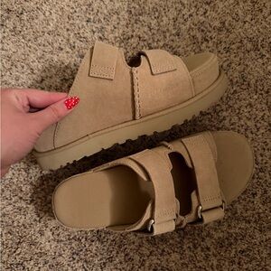 Ugg Goldenstar sandals
